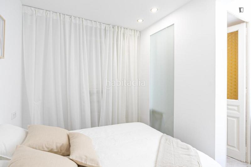 Foto 56a8ac0d-05a8-430e-bed2-8ec6c7f8929c. Alquiler apartamento en Barceloneta Barcelona
