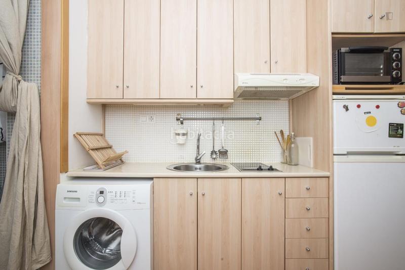 Foto 0b4910f0-1442-4918-81b9-323ca29bbd70. Rent studio in El Poble Sec - Parc de Montjuïc Barcelona