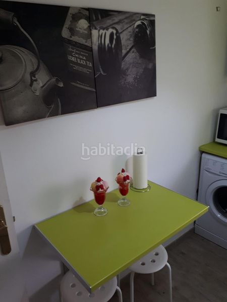 Foto 059452d2-0932-4a15-9c52-e8f897dfde2c. Lloguer apartament amb calefacció a Los Castros Santander