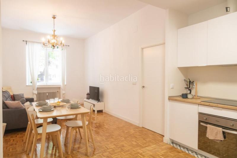 Foto 4f11df6f-f452-4281-aa83-b5fc866a0e70. Location appartement dans Argüelles Madrid