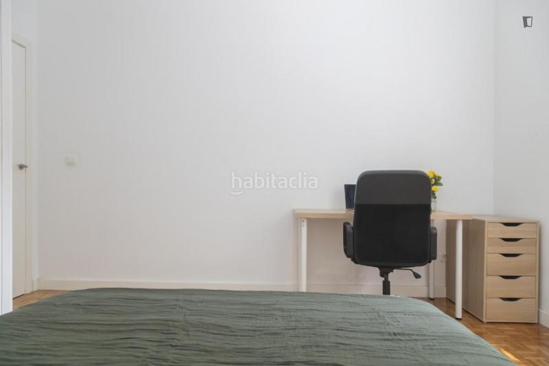 Foto ccd9aa76-7b85-429a-bd0f-29567f756057. Location appartement dans Argüelles Madrid