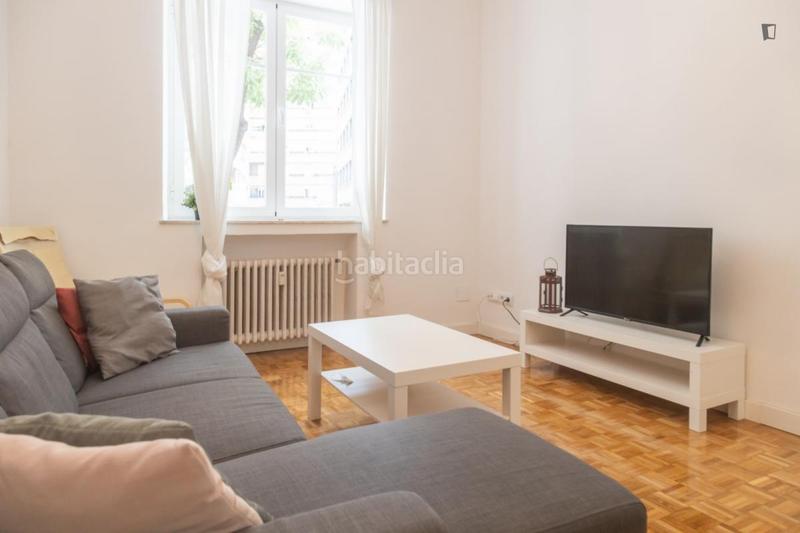 Foto 63babb3f-e3b8-41b4-bd15-3a776b42840b. Miete appartement in Argüelles Madrid