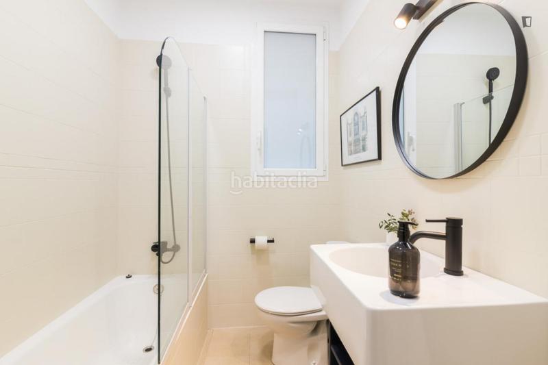 Foto 6ba833ec-f583-4bf9-b0ce-ffc94b5835f3. Lloguer apartament amb calefacció a L´Antiga Esquerra de l´Eixample Barcelona