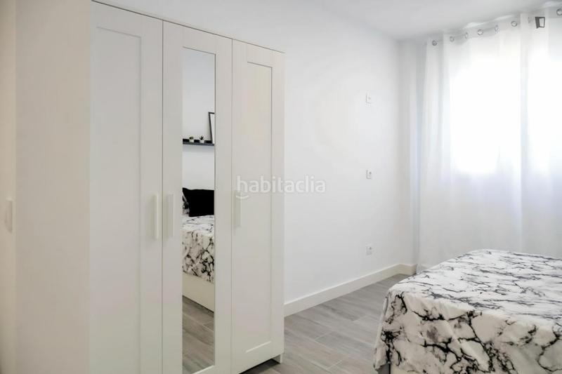 Foto efd8793a-bd89-42c3-b70b-45c2d3a2ef5a. Miete studiowohnung in Opañel Madrid
