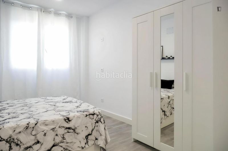 Foto 61ea86e6-e9f0-444d-9dba-a999a149fb98. Lloguer estudi a Opañel Madrid