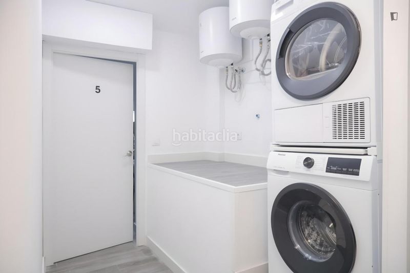 Foto a866ca2c-14a6-442e-ba03-c32322863f19. Lloguer estudi a Opañel Madrid