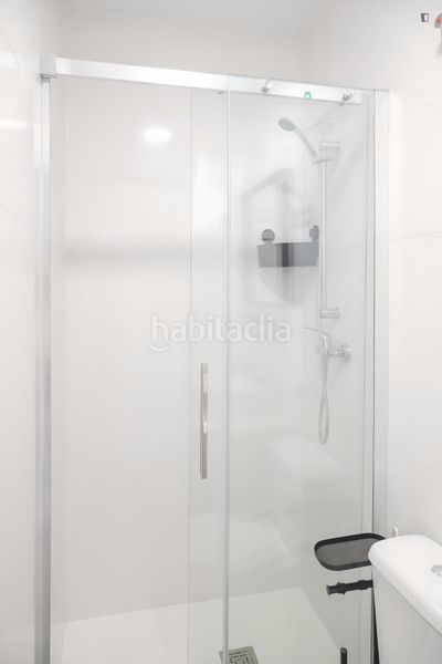 Foto deb95618-e0b3-4e0e-a582-8d80da144a55. Lloguer estudi a Opañel Madrid