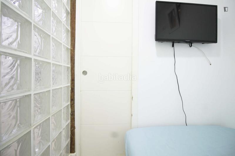 Foto 4620edab-9ff8-4d2f-ba10-a04cc3cfe80d. Location studio dans Universidad-Malasaña Madrid