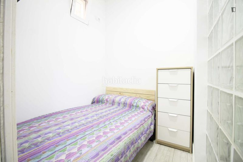 Foto f77c0cbc-3367-45b4-b1f4-36058aa4eb25. Miete studiowohnung in Universidad-Malasaña Madrid