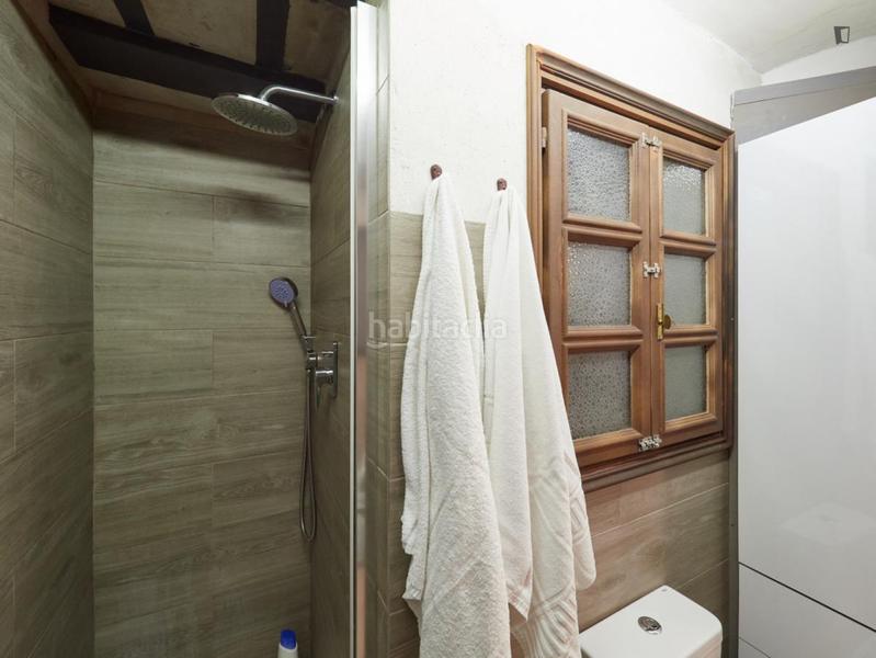 Foto 98e31906-0729-48f5-9c99-ec3f9156f8d0. Rent studio with heating in Raval Barcelona