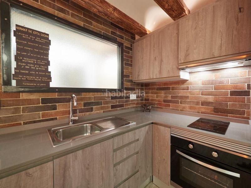 Foto cac98238-b734-44b4-b8f2-95c4a2c4021f. Rent studio with heating in Raval Barcelona