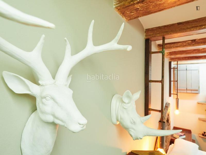 Foto ec977d69-df1b-4d6d-8af0-0fc3c410b6f9. Rent studio with heating in Raval Barcelona