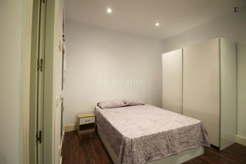Foto e82f6108-2506-4be4-a2ce-cf4b58f0cc23. Lloguer estudi a Goya Madrid