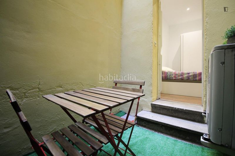 Foto f98e7bf0-cbb3-4c9d-80ec-d93f5aa11c00. Location studio dans Goya Madrid