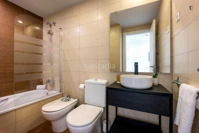 Foto c5a35687-c0ee-485a-8dbc-135b72de5267. Lloguer apartament amb calefacció a Collblanc Hospitalet de Llobregat (L´)