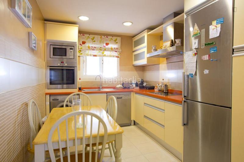 Foto 0fbbfae1-d992-4cab-b631-f99f3196c727. Lloguer apartament amb calefacció a Barrio del Nervión Sevilla