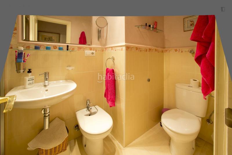 Foto 1a584b4e-8cdd-4ca9-9db0-0bdca612fe66. Rent apartment with heating in Barrio del Nervión Sevilla