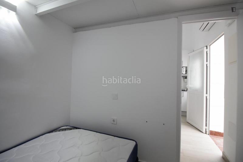 Foto 2490215b-98d5-4dc1-9e5b-9c908338b211. Lloguer apartament a Zofío Madrid