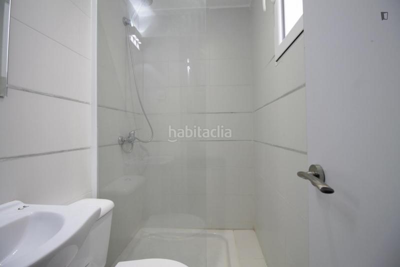 Foto 83f1699b-8efb-4f60-9e74-a99e35719c3d. Lloguer apartament a Zofío Madrid