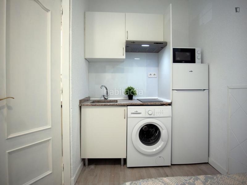 Foto ce22d734-ccce-402e-af13-c00d75093432. Alquiler estudio en Villaverde Alto Madrid