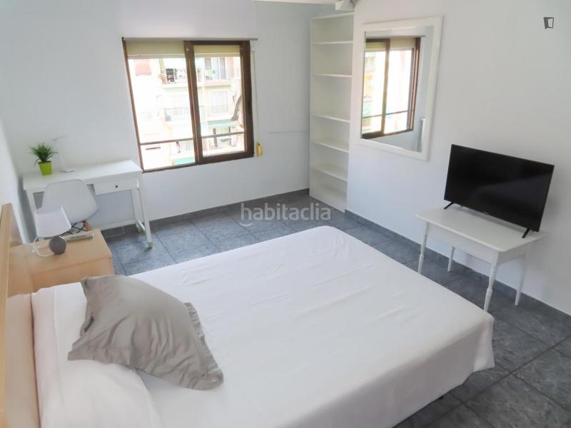 Foto adce27ee-7b84-4bc7-997d-738c7f1843ee. Alquiler apartamento en Aiora Valencia