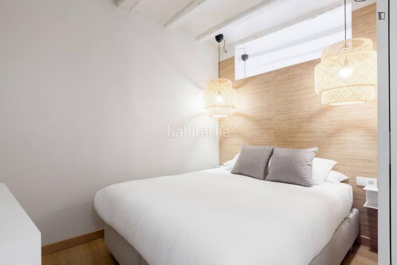 Foto ca0b95a8-7b7b-4fb2-b78e-9e0af868bb5f. Alquiler apartamento en Gòtic Barcelona