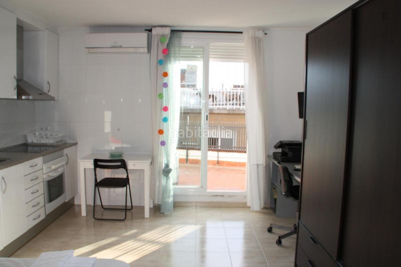 Foto 46c3a6a4-ecaf-4cbb-890b-7aba7aa06bd5. Miete haus in Centre Sabadell