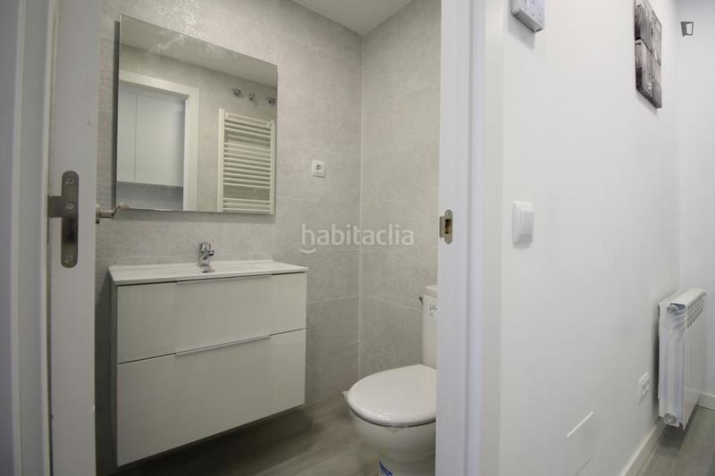 Foto 77ce6d7e-cdfd-48ae-9cde-2bbd0cfba615. Alquiler apartamento en Almendrales Madrid