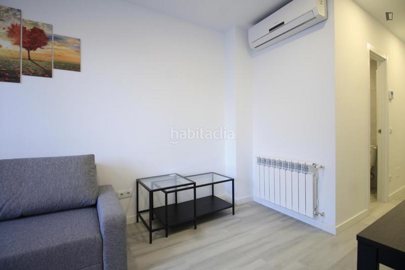 Foto c0e626c9-2da6-4d5c-aaa0-c0fae5ba9dcd. Alquiler apartamento en Almendrales Madrid