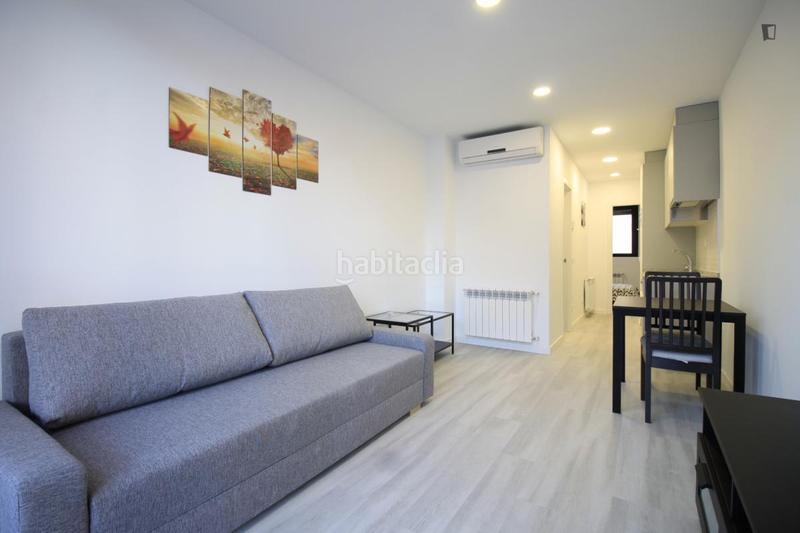 Foto d8382d59-c64d-4d4b-9a90-4bef15b32e81. Alquiler apartamento en Almendrales Madrid