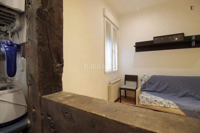 Foto c1698eab-761b-4b8f-b08e-a4054a251aab. Lloguer apartament a Sol Madrid