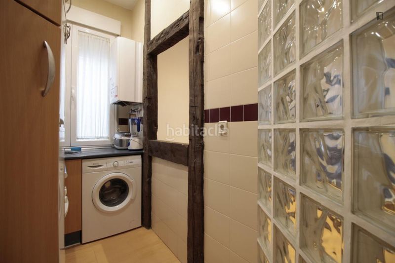 Foto c3bdb965-6bbd-4a33-9753-b0a4df1f6953. Location appartement dans Sol Madrid