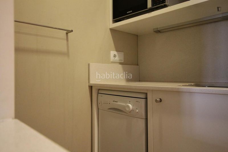 Foto 87c4e3dd-0b7b-4f81-a0ba-70a5abc27071. Location studio dans Sol Madrid