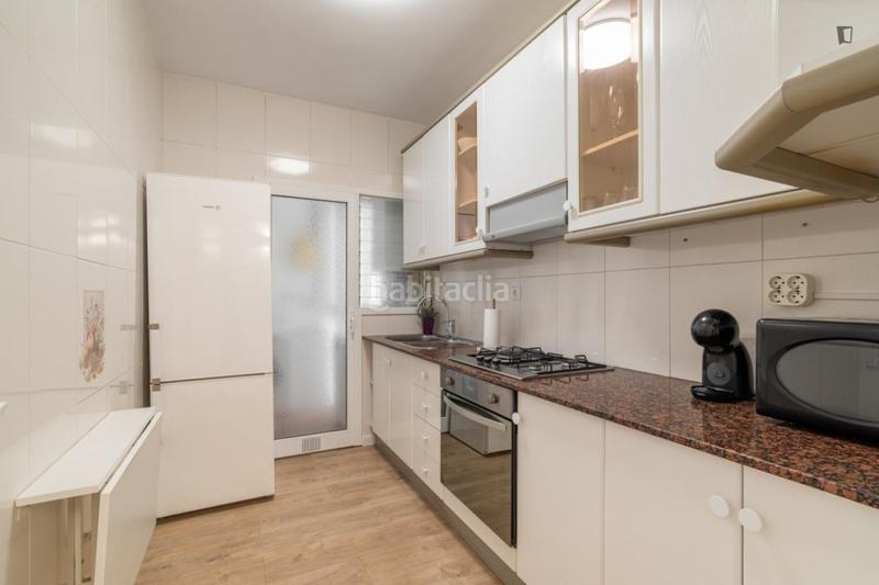 Foto c2a4c0f4-99a1-4242-82b3-c9be6b9e2fe1. Alquiler apartamento en Sant Ramon - Maternitat Barcelona