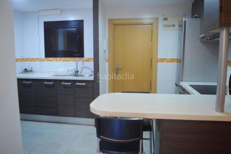 Foto 98f8a2f1-d2f3-41f7-98b9-e544e748ef08. Alquiler estudio en Raval Barcelona