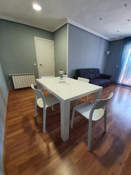 Foto f591e17e-3102-4628-921f-9be239250bff. Miete appartement mit heizung in Vista Alegre Madrid
