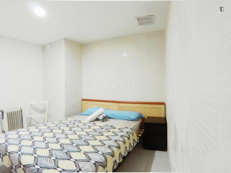 Foto 089c737b-62b5-4872-bad9-bc0345bb87d5. Lloguer apartament a Puerta del Ángel Madrid