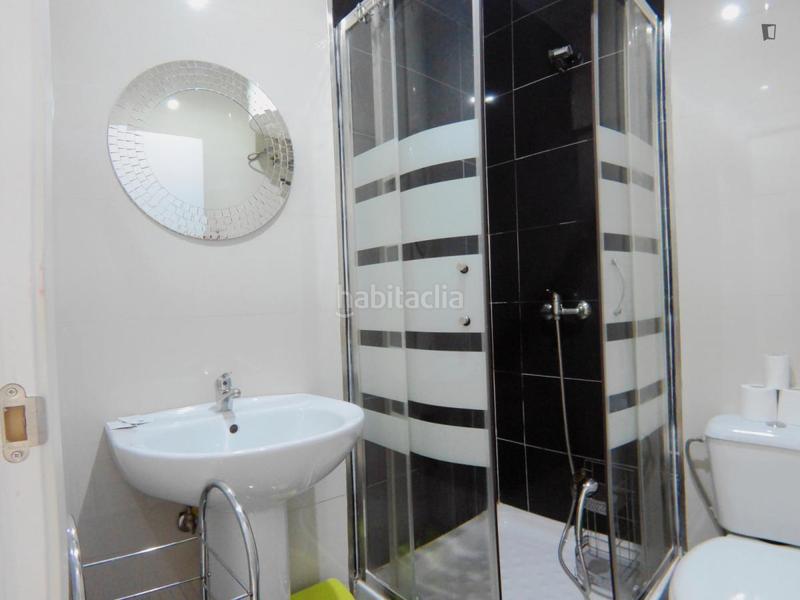 Foto 1318b9a7-f962-48e8-a554-00ae08fe240d. Lloguer apartament a Puerta del Ángel Madrid