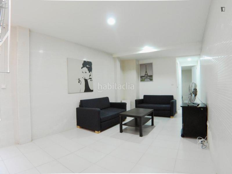 Foto 151d4213-1ca0-419e-b71a-9606b39d8828. Lloguer apartament a Puerta del Ángel Madrid