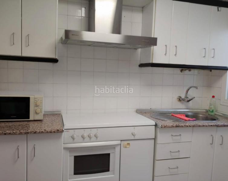 Foto de174097-c17d-4ae2-98d7-03351a64f66f. Lloguer apartament a San Ildefonso Granada