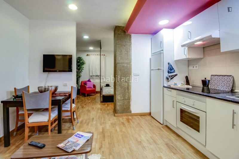 Foto cc2a7918-d75d-4025-b6a5-0c3f70636a3c. Miete studiowohnung mit heizung in Sant Antoni Barcelona