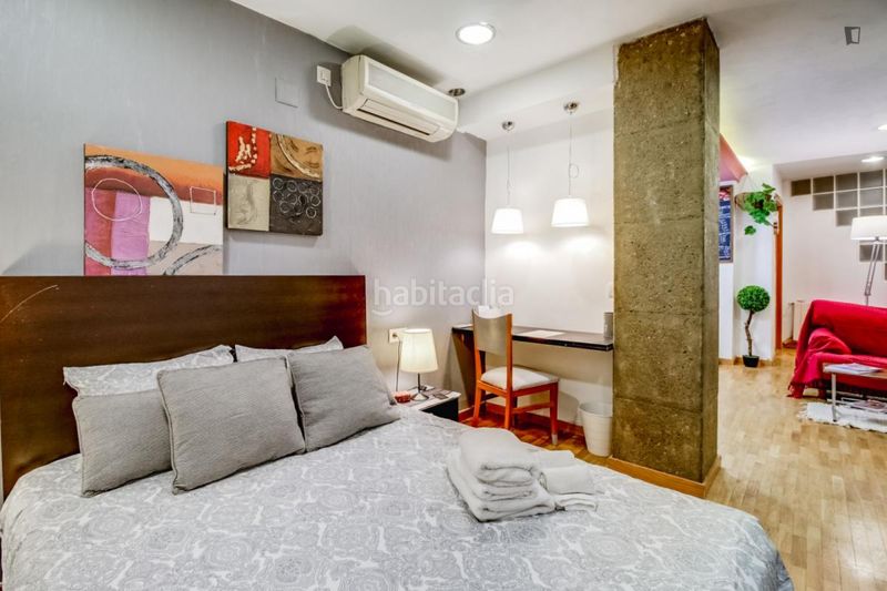 Foto cee764c4-101c-4535-bc97-22b57686727b. Miete studiowohnung mit heizung in Sant Antoni Barcelona