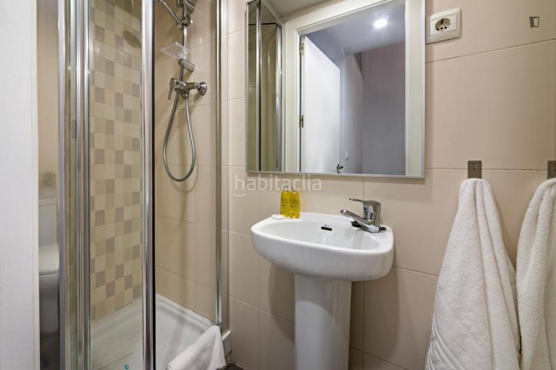 Foto 96cda4c2-f655-4831-b3ab-07bb6b0aa18f. Lloguer apartament amb calefacció a Collblanc Hospitalet de Llobregat (L´)