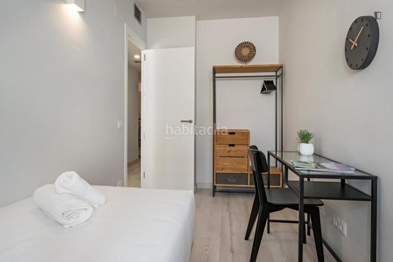 Foto 5fcd735f-a2ab-407e-ac3f-6325cece8b53. Rent apartment with heating in Collblanc Hospitalet de Llobregat (L´)
