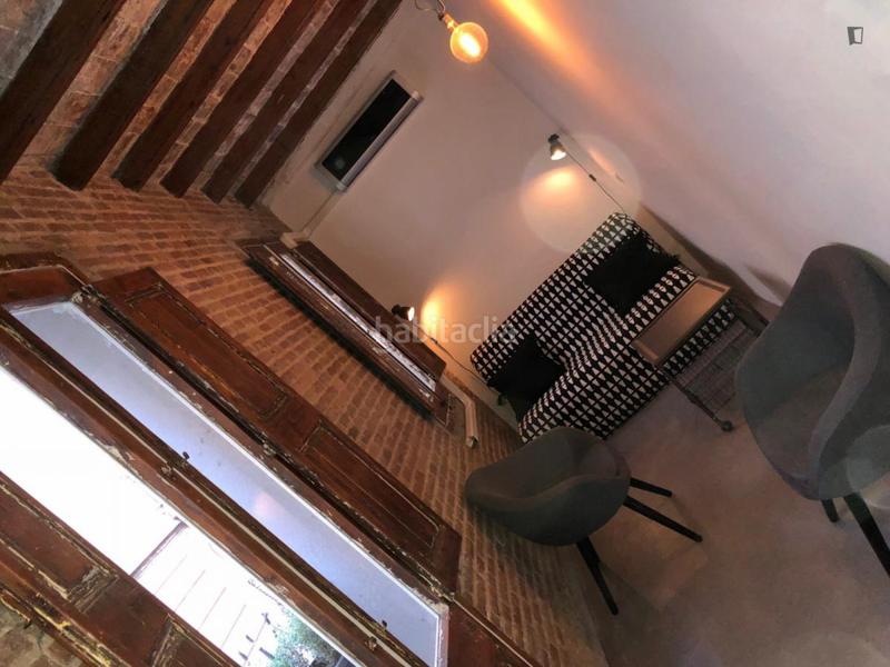 Foto a5c4e13c-470a-41c6-9873-974e20666fb8. Affitto casa in Sants Barcelona