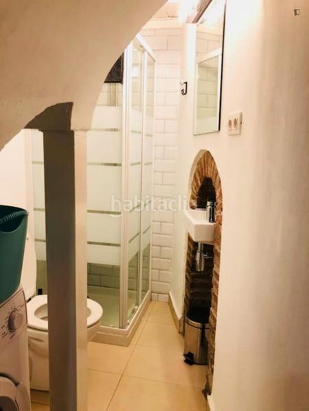 Foto 4053f0a6-f8fb-42e9-b332-5245a5ea104a. Rent house in Sants Barcelona