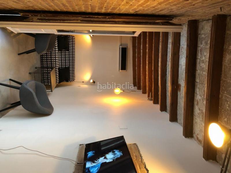 Foto be5d0d50-3b87-435d-a50d-f504896b2752. Rent house in Sants Barcelona