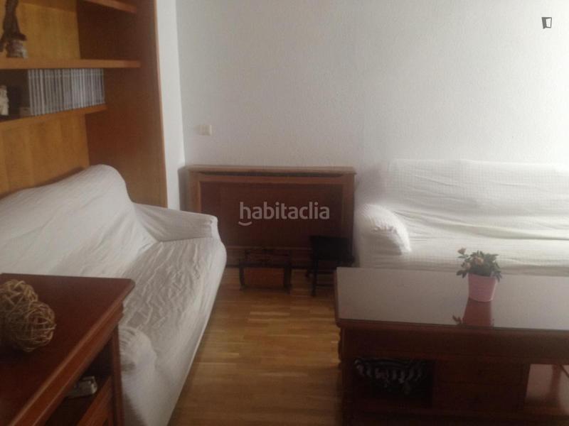 Foto 9091b19c-8300-4eda-9824-2cb632d0091e. Miete appartement in El Viso Madrid