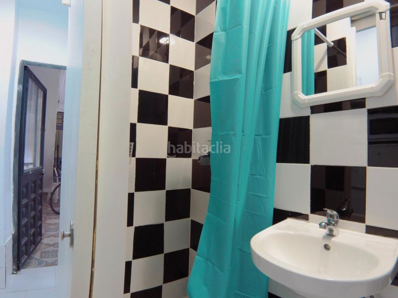 Foto 5a73ec5e-8730-4aaf-a7e8-ac63e000e85f. Location studio dans Puerta del Ángel Madrid