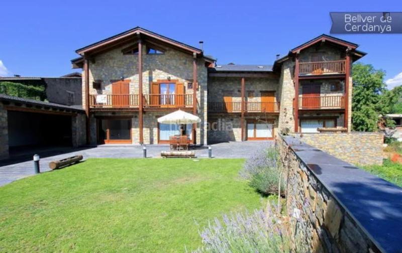 Foto 44221028-d0c3-4a9f-a23e-81910fd827e3. Rent apartment with heating in Bellver de Cerdanya